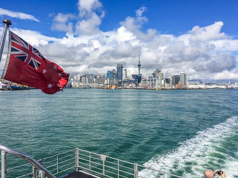 Flights to New Zealand, landing in Auckland