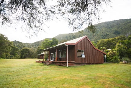 Nydia Lodge Backcountry Hut