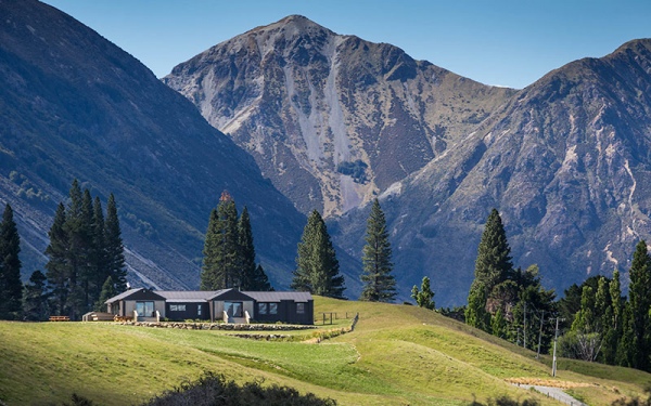 accommodation lake ohau quarters