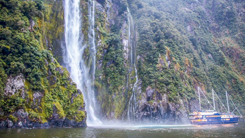 4 stirling falls milford sound fiordland