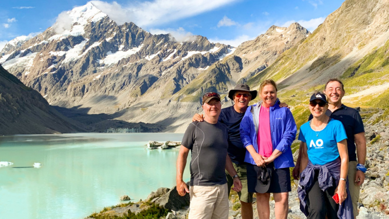 Hooker Lake Happy Guests2