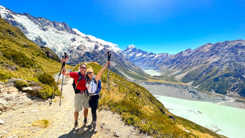 KC Feb Stoked couple Sealy Tarns2