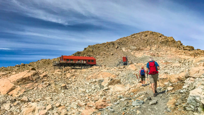 Mueller Hut Overnight Hike