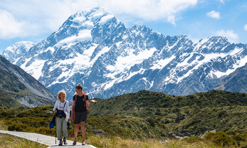 Hooker Valley backcountry hike