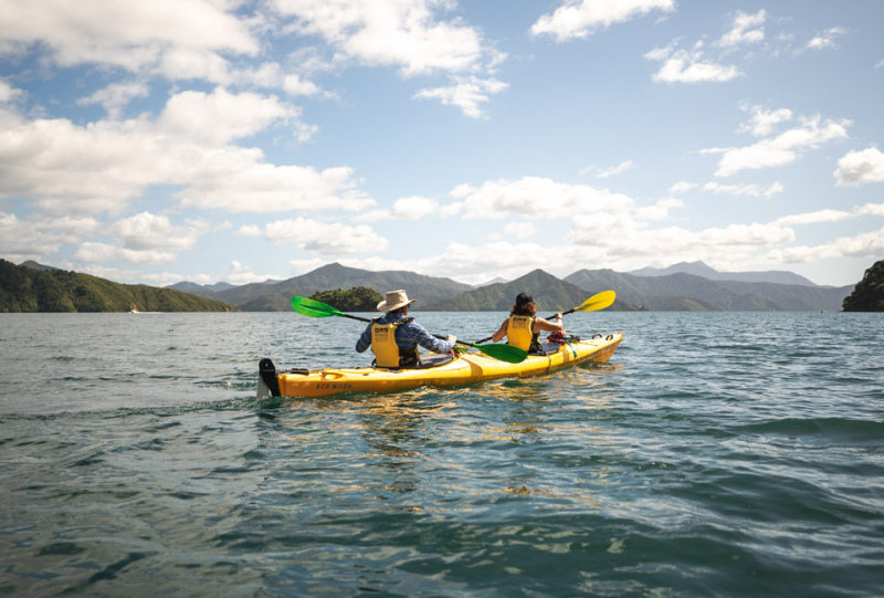 Kayaking Queens Charlotte Sound