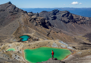 Tongariro Crossing S