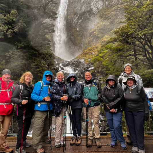 1 Devils punchbowl group picture