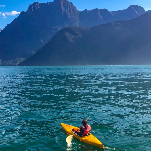 Kayak Milford Sound