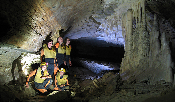 Glow worm caves New Zealand - Nile River